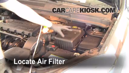 2007 Kia Rondo LX 2.4L 4 Cyl. Air Filter (Engine) Replace