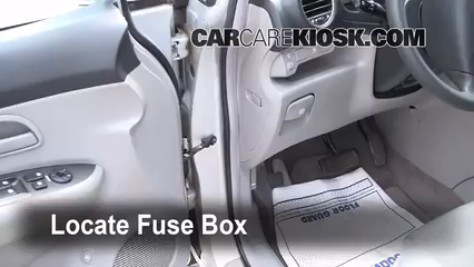 2007 Kia Rondo LX 2.7L V6 Fusible (interior)