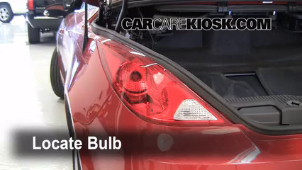 2007 Pontiac G6 3.5L V6 Lights Reverse Light (replace bulb)