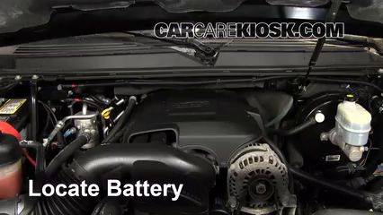 2008 Cadillac Escalade 6.2L V8 Batterie Nettoyer la batterie et les cosses