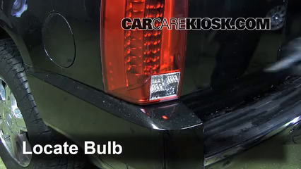 2008 Cadillac Escalade 6.2L V8 Lights Reverse Light (replace bulb)