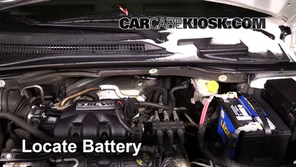 2008 Chrysler Town and Country Touring 3.8L V6 Batterie Nettoyer la batterie et les cosses