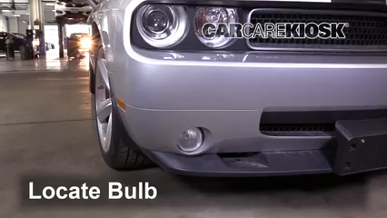 2008 Dodge Challenger SRT8 6.1L V8 Éclairage Feu antibrouillard (remplacer l'ampoule)