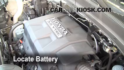 2008 Honda Ridgeline RTL 3.5L V6 Batterie Nettoyer la batterie et les cosses