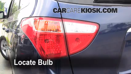 Brake Light Replacement: 2007 Hyundai Veracruz Limited 3.8L V6