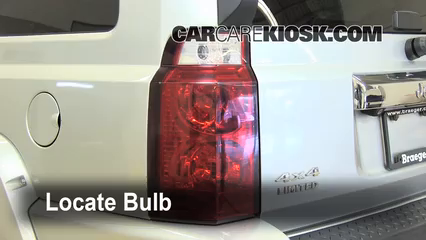 2008 Jeep Commander Limited 5.7L V8 Lights Brake Light (replace bulb)