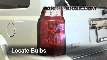 2008 Jeep Commander Limited 5.7L V8 Lights Reverse Light (replace bulb)