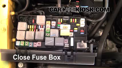 Replace a Fuse: 2008 Jeep Wrangler Unlimited Rubicon  V6