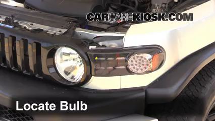 2008 Toyota FJ Cruiser 4.0L V6 Lights Turn Signal - Front (replace bulb)