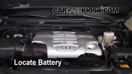 2008 Toyota Land Cruiser 5.7L V8 Battery Replace