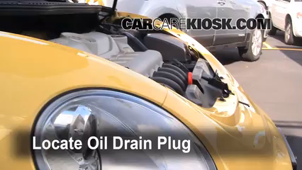 2008 Volkswagen Beetle S 2.5L 5 Cyl. Hatchback Aceite Cambiar aceite y filtro de aceite