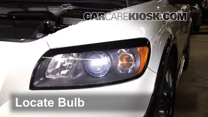 2008 Volvo C30 T5 2.5L 5 Cyl. Turbo Lights Headlight (replace bulb)
