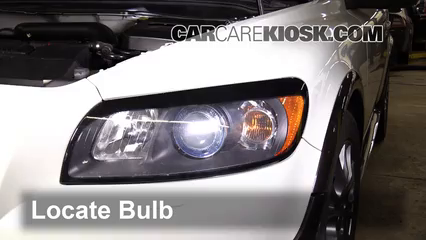 2008 Volvo C30 T5 2.5L 5 Cyl. Turbo Lights Parking Light (replace bulb)