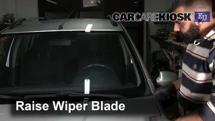 2009 Dacia Sandero Stepway MPI 1.6L 4 Cyl. Windshield Wiper Blade (Front)