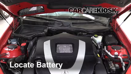 2009 Mercedes-Benz SLK300 3.0L V6 Batterie Nettoyer la batterie et les cosses