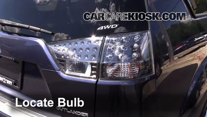 2009 Mitsubishi Outlander XLS 3.0L V6 Éclairage Feux de marche arrière (remplacer une ampoule)