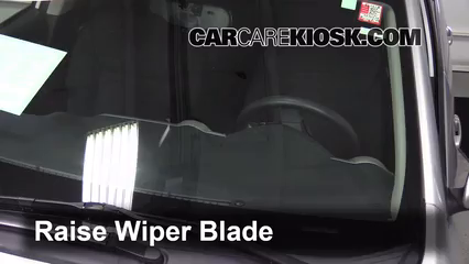 2009 Pontiac Vibe 2.4L 4 Cyl. Windshield Wiper Blade (Front) Replace Wiper Blades