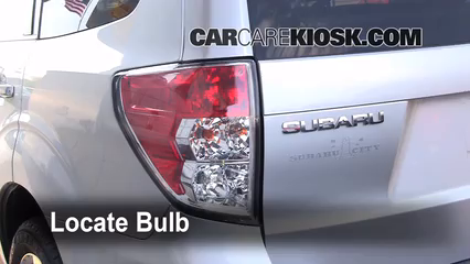 2009 Subaru Forester XT Limited 2.5L 4 Cyl. Turbo Éclairage Feu stop (remplacer ampoule)