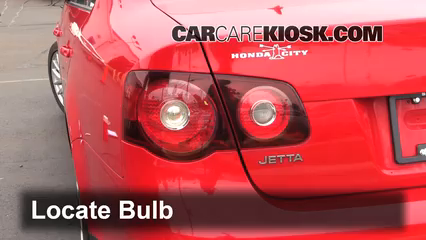 2009 Volkswagen Jetta Wolfsburg Edition 2.0L 4 Cyl. Turbo Luces Luz de reversa (reemplazar foco)