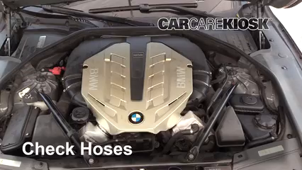 2010 BMW 750Li 4.4L V8 Turbo Durites Vérifier les durites