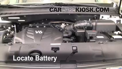 2010 Kia Sedona LX 3.8L V6 Batería Limpiar batería y terminales