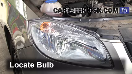 2010 Skoda Fabia S 1.2L 3 Cyl. Lights Headlight (replace bulb)