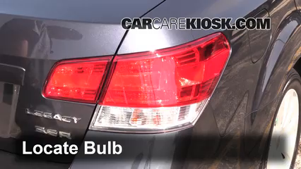 2010 Subaru Legacy 3.6R Limited 3.6L 6 Cyl. Éclairage Feu stop (remplacer ampoule)