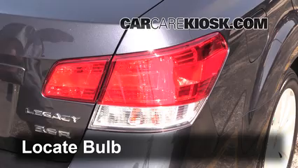 2010 Subaru Legacy 3.6R Limited 3.6L 6 Cyl. Éclairage Feu clignotant arrière (remplacer l'ampoule)