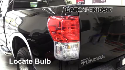 2010 Toyota Tundra SR5 4.6L V8 Extended Crew Cab Pickup Éclairage Feux de marche arrière (remplacer une ampoule)