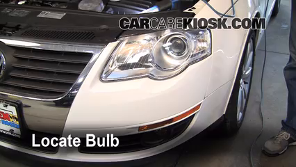 2010 Volkswagen Passat Komfort 2.0L 4 Cyl. Turbo Wagon Éclairage Feu antibrouillard (remplacer l'ampoule)