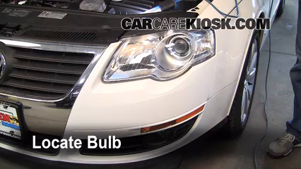 2010 Volkswagen Passat Komfort 2.0L 4 Cyl. Turbo Wagon Éclairage Feux de route (remplacer l'ampoule)