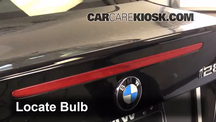 2011 BMW 128i 3.0L 6 Cyl. Coupe Luces Luz de freno central (reemplazar foco)
