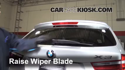 2011 BMW X3 xDrive28i 3.0L 6 Cyl. Escobillas de limpiaparabrisas trasero Cambiar escobillas de limpiaparabrisas