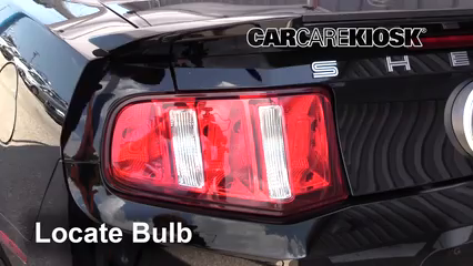 2011 Ford Mustang Shelby GT500 5.4L V8 Supercharged Coupe Éclairage Feu clignotant arrière (remplacer l'ampoule)