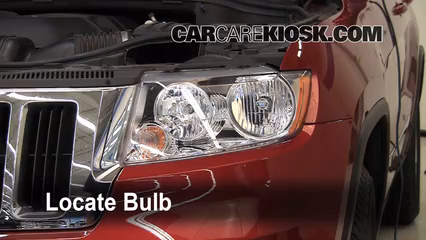 2011 Jeep Grand Cherokee Laredo 3.6L V6 Lights Turn Signal - Front (replace bulb)