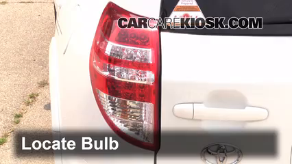 2011 Toyota RAV4 Sport 2.5L 4 Cyl. Éclairage Feux de position arrière (remplacer ampoule)