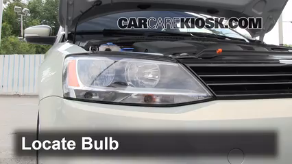 2011 Volkswagen Jetta SE 2.5L 5 Cyl. Sedan Lights Daytime Running Light (replace bulb)