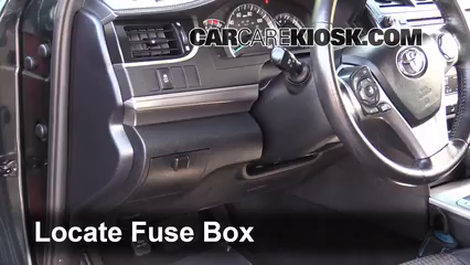 Control de fusible interior en Toyota Camry 2012-2014 ... toyota avalon cabin fuse box 