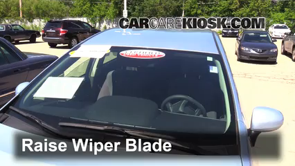 prius wiper blade size
