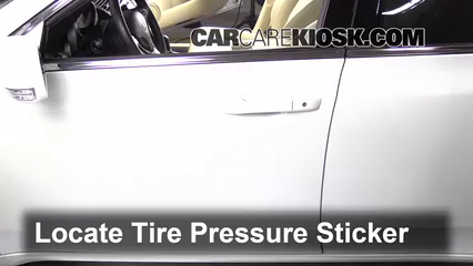 2012 Acura TL 3.5L V6 Pneus et roues Vérifier la pression des pneus