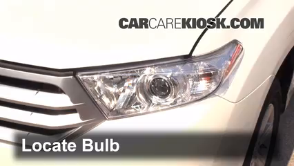 2012 Toyota Highlander 3.5L V6 Lights Headlight (replace bulb)