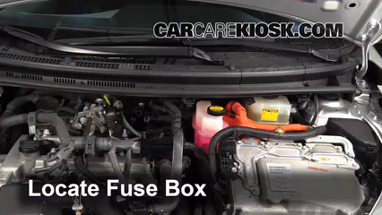 2012 Toyota Prius C 1.5L 4 Cyl. Fuse (Engine) Check