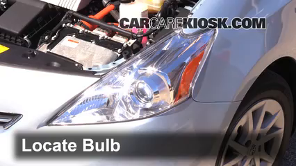 2012 Toyota Prius V 1.8L 4 Cyl. Éclairage Feux de croisement (remplacer l'ampoule)