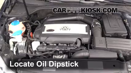 2012 Volkswagen GTI 2.0L 4 Cyl. Turbo Hatchback (2 Door) Aceite Controlar nivel de aceite