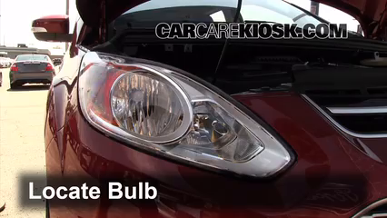 2013 Ford C-Max Hybrid SEL 2.0L 4 Cyl. Lights Turn Signal - Front (replace bulb)