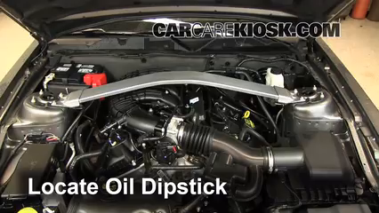 2013 Ford Mustang 3.7L V6 Convertible Huile Vérifier le niveau de l'huile