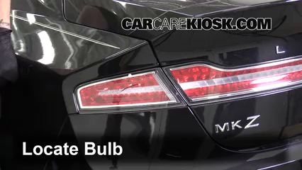 2013 Lincoln MKZ 2.0L 4 Cyl. Turbo Éclairage Feux de position arrière (remplacer ampoule)