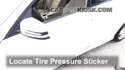 2013 Mercedes-Benz C300 4Matic Sport 3.5L V6 Tires & Wheels Check Tire Pressure