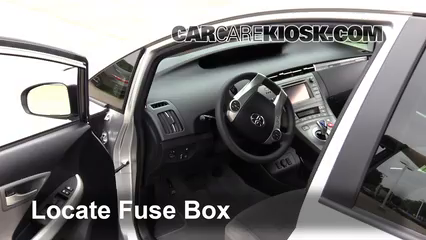 2013 Toyota Prius Plug-In 1.8L 4 Cyl. Fusible (intérieur) Contrôle