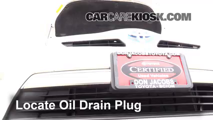 2013 Toyota Prius Plug-In 1.8L 4 Cyl. Huile Changer l'huile et le filtre à huile